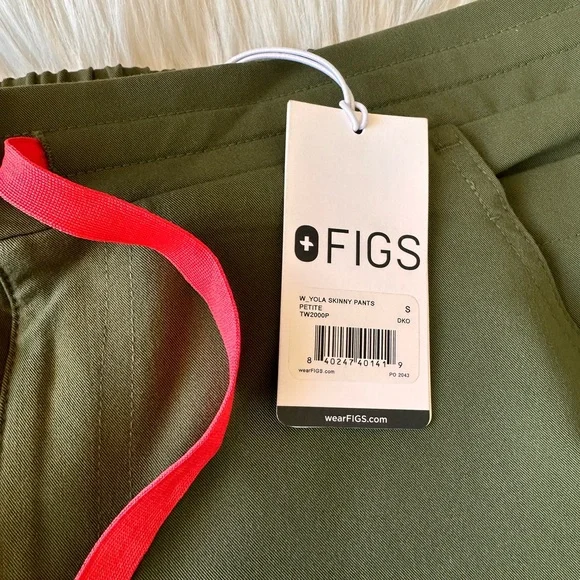 Figs Dark Olive Yola Small Petites. - Picture 3 of 4